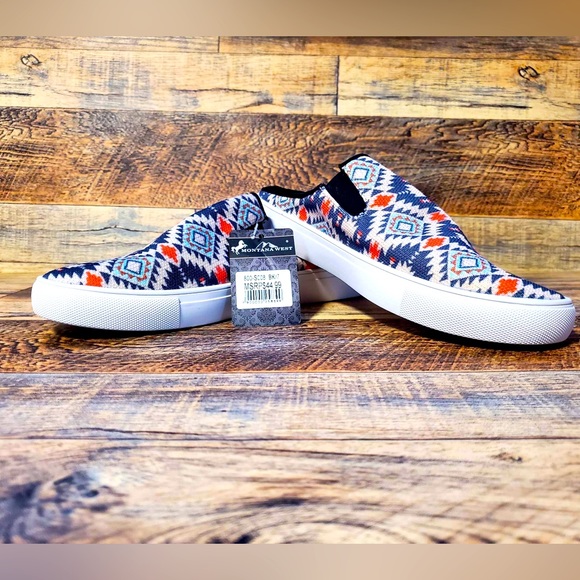 Montana West NWT Aztec Slip Sneakers Size 7 Western - Picture 4 of 7